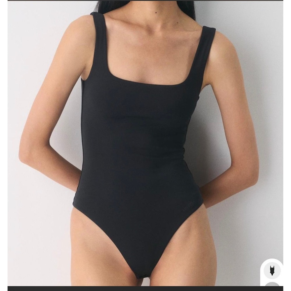 Babaton Aritzia Contour Squareneck Bodysuit Black Sleeveless Thong Size S